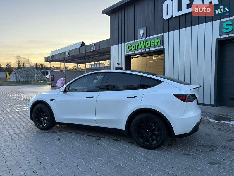 Внедорожник / Кроссовер Tesla Model Y 2020 в Владимире