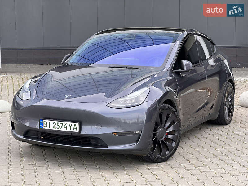 Позашляховик / Кросовер Tesla Model Y 2022 в Києві фото 3 Позашляховик / Кросовер Tesla Model Y 2022 в Києві