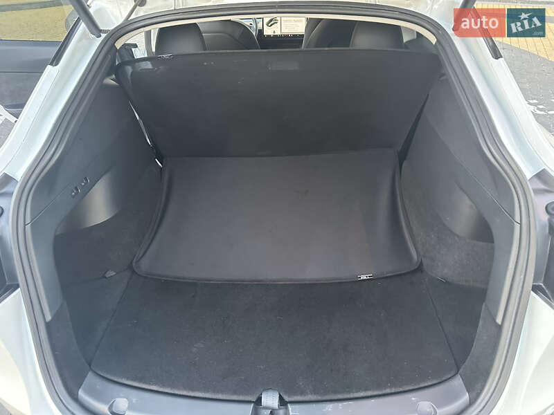 Внедорожник / Кроссовер Tesla Model Y 2022 в Киеве фото 16 Внедорожник / Кроссовер Tesla Model Y 2022 в Киеве