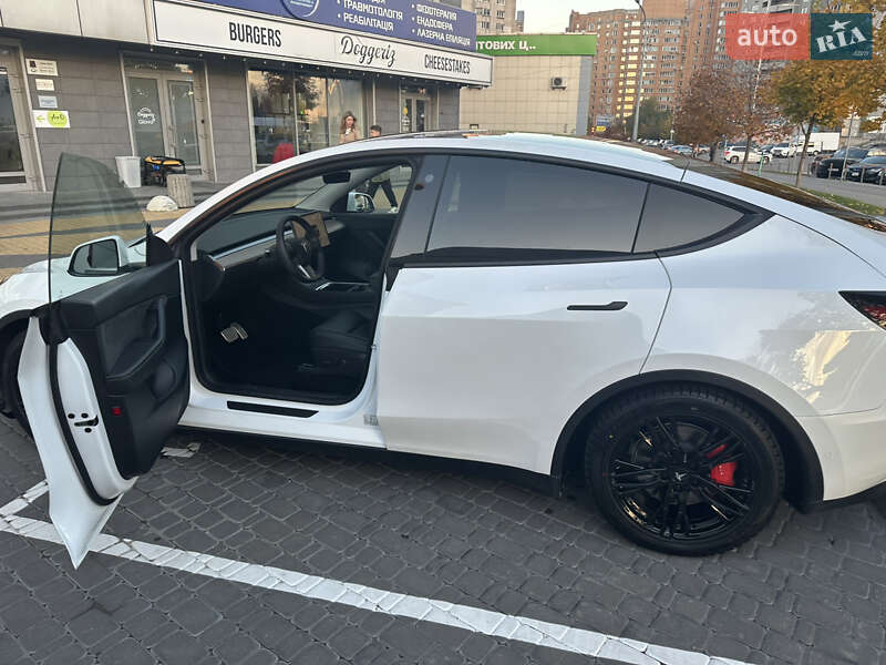 Внедорожник / Кроссовер Tesla Model Y 2022 в Киеве фото 21 Внедорожник / Кроссовер Tesla Model Y 2022 в Киеве