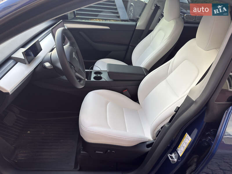 Позашляховик / Кросовер Tesla Model Y 2024 в Києві