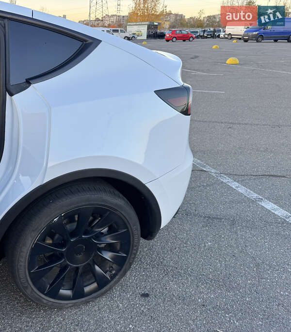Внедорожник / Кроссовер Tesla Model Y 2023 в Киеве фото 18 Внедорожник / Кроссовер Tesla Model Y 2023 в Киеве