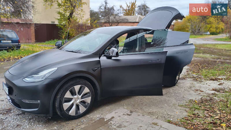 Внедорожник / Кроссовер Tesla Model Y 2021 в Харькове