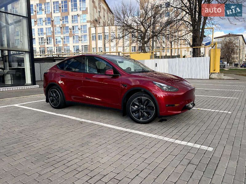 Позашляховик / Кросовер Tesla Model Y 2024 в Харкові фото 9 Позашляховик / Кросовер Tesla Model Y 2024 в Харкові