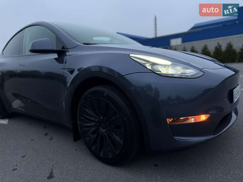 Позашляховик / Кросовер Tesla Model Y 2023 в Хмільнику