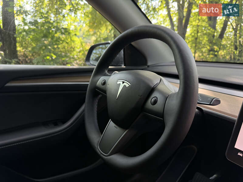 Позашляховик / Кросовер Tesla Model Y 2023 в Хмільнику