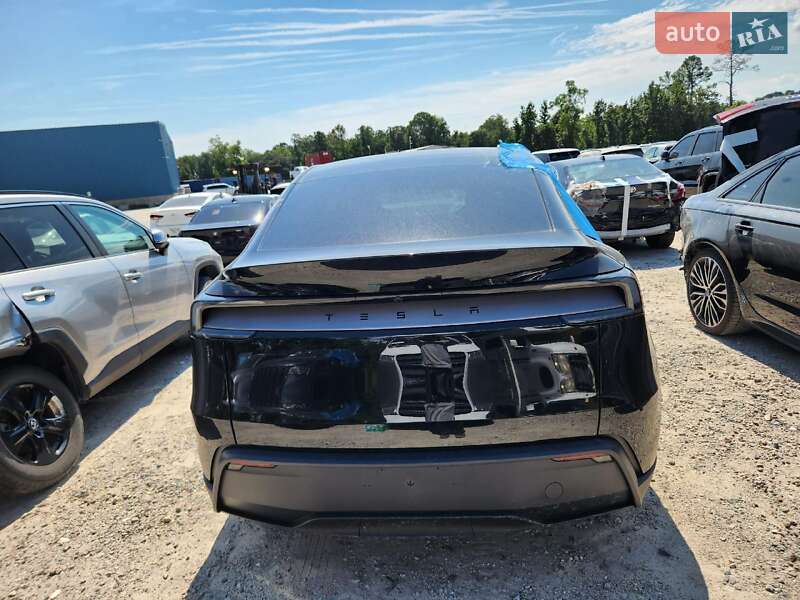 Позашляховик / Кросовер Tesla Model Y 2026 в Києві