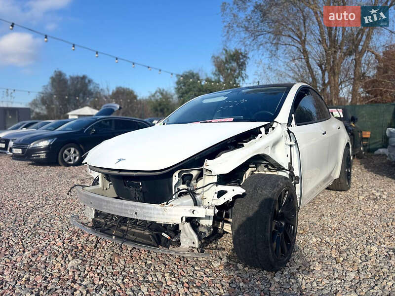 Tesla Model Y 2020 Tesla Model Y 2020