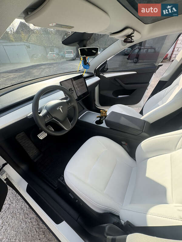 Внедорожник / Кроссовер Tesla Model Y 2023 в Запорожье