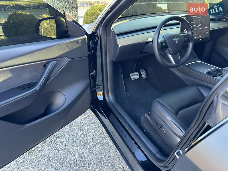 Внедорожник / Кроссовер Tesla Model Y 2021 в Днепре