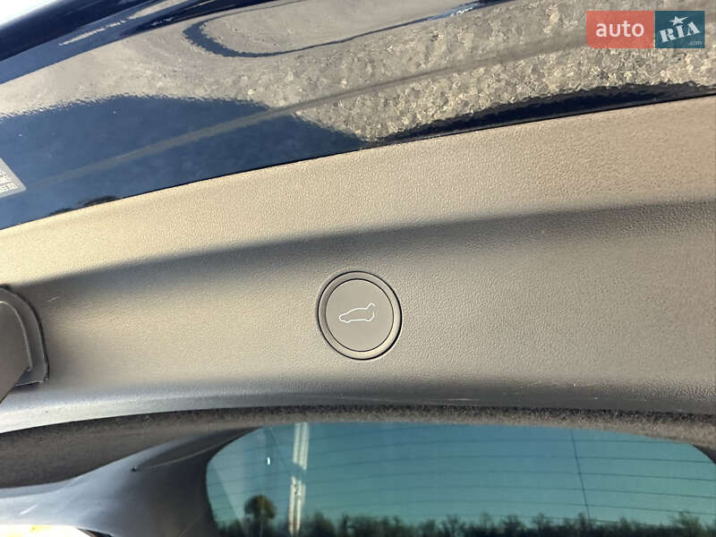 Внедорожник / Кроссовер Tesla Model Y 2021 в Днепре