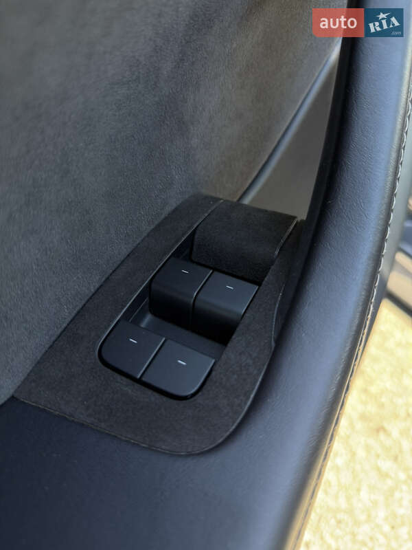 Внедорожник / Кроссовер Tesla Model Y 2021 в Шаргороде