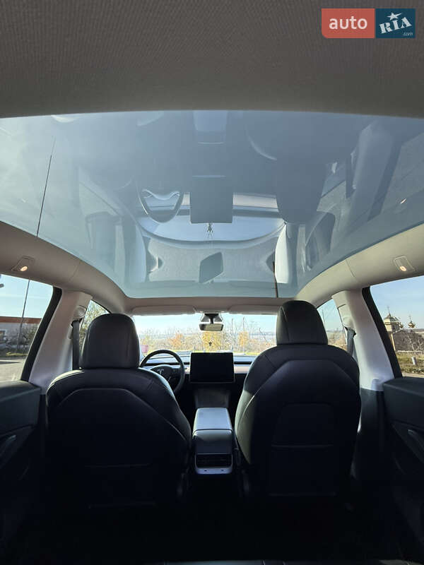 Внедорожник / Кроссовер Tesla Model Y 2021 в Шаргороде