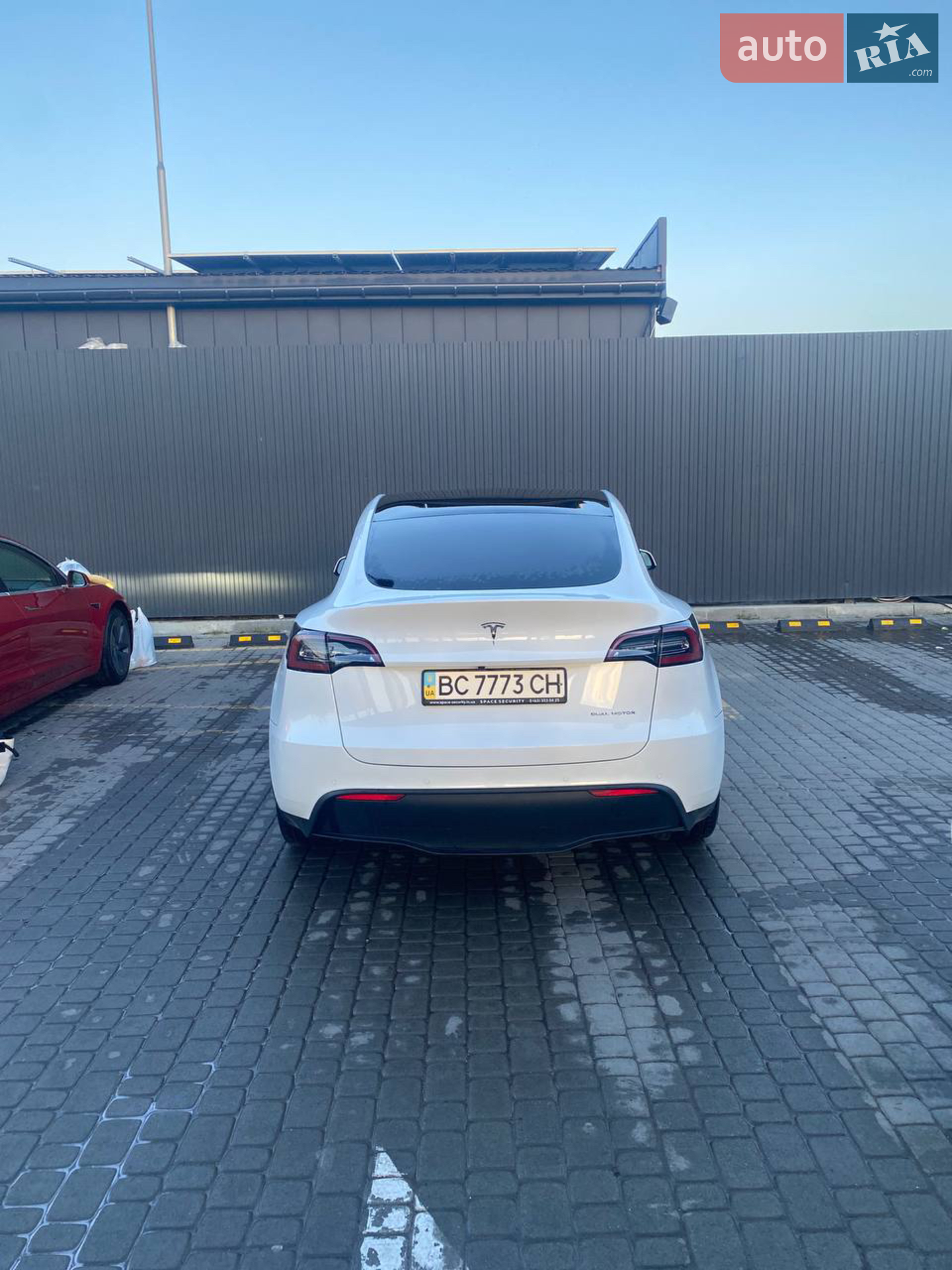 2020 Tesla Model Y - мініатюра 3