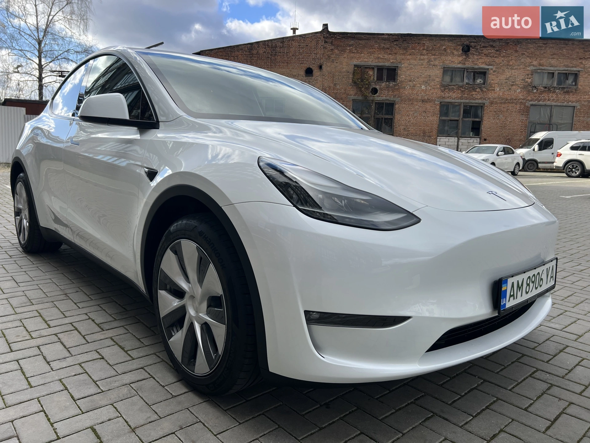 2024 Tesla Model Y - мініатюра 4
