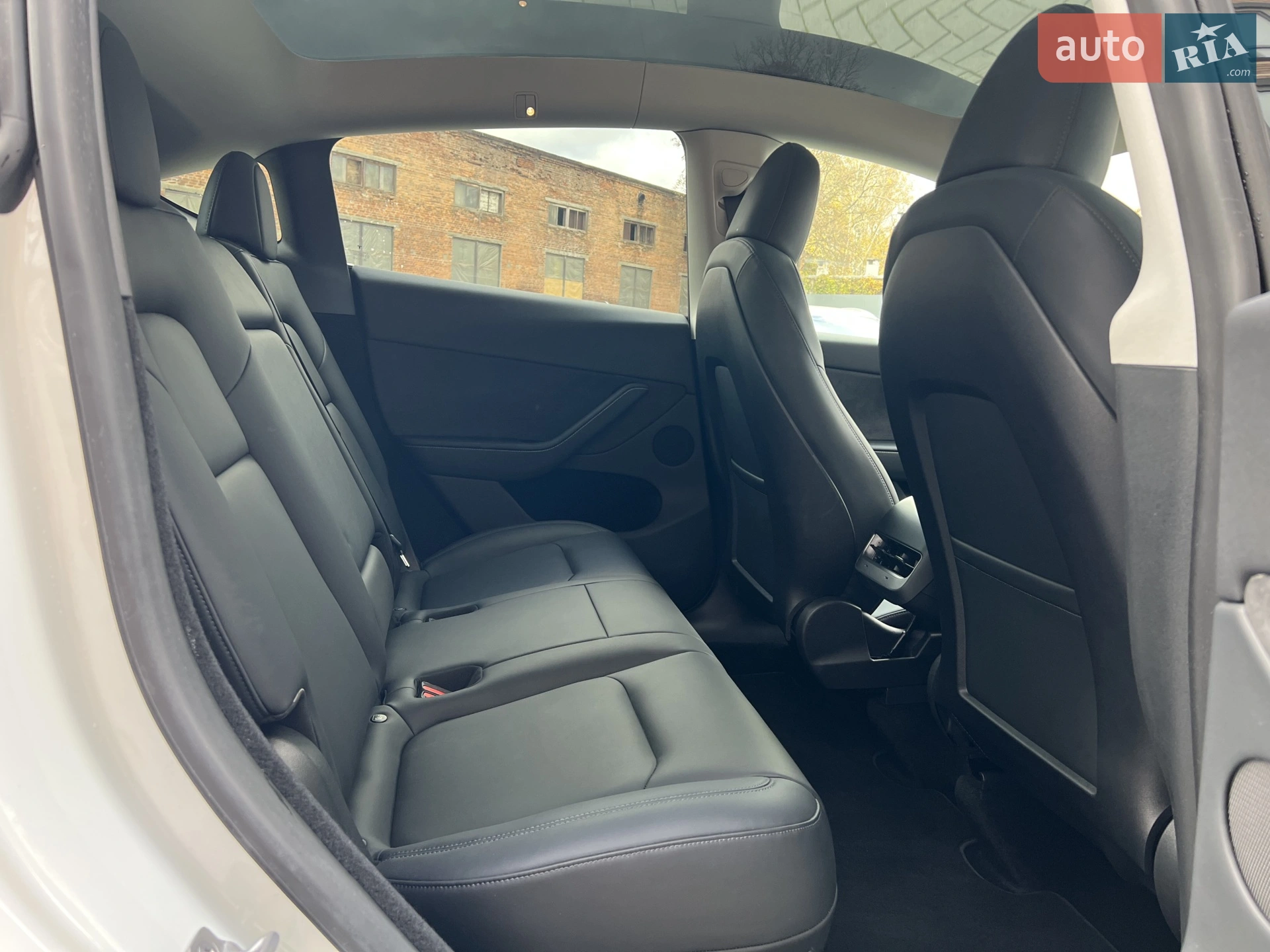 2024 Tesla Model Y - мініатюра 19