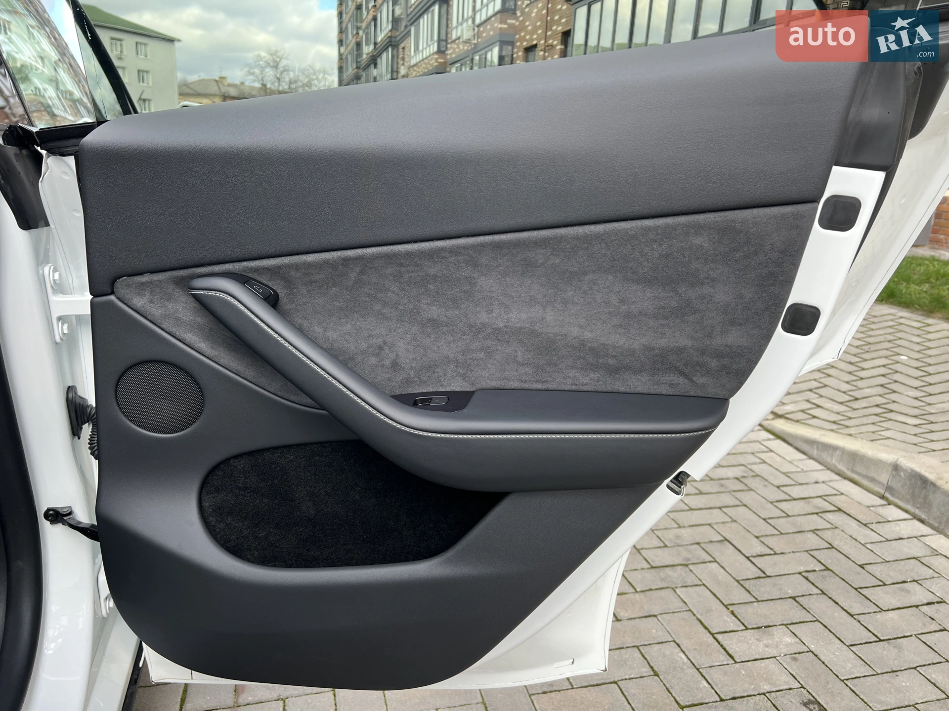 2024 Tesla Model Y - мініатюра 20