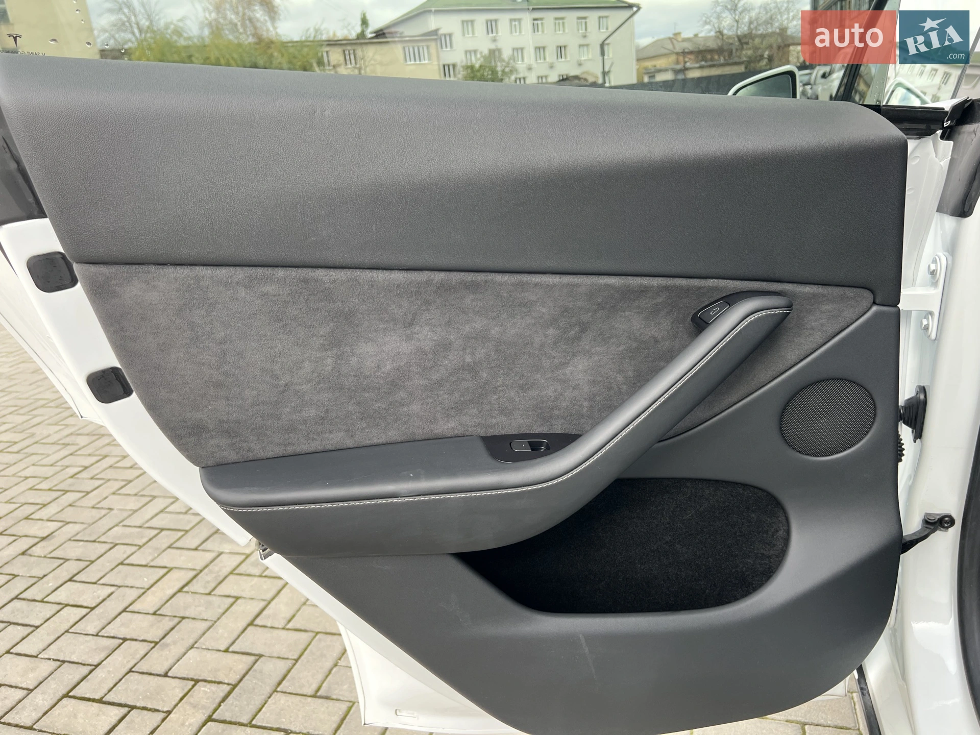 2024 Tesla Model Y - мініатюра 26