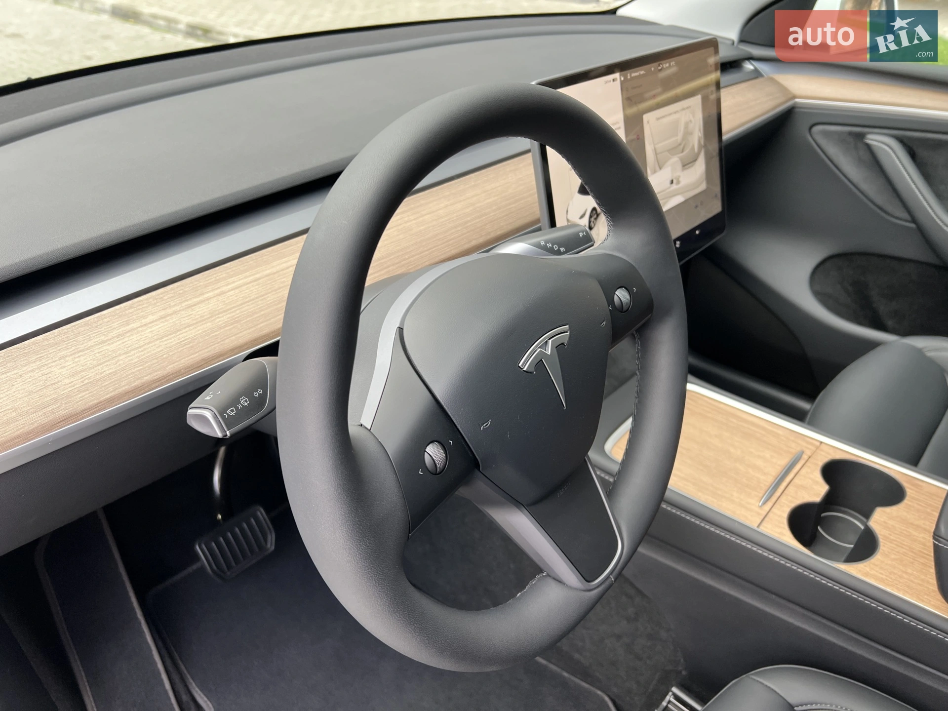 2024 Tesla Model Y - мініатюра 38