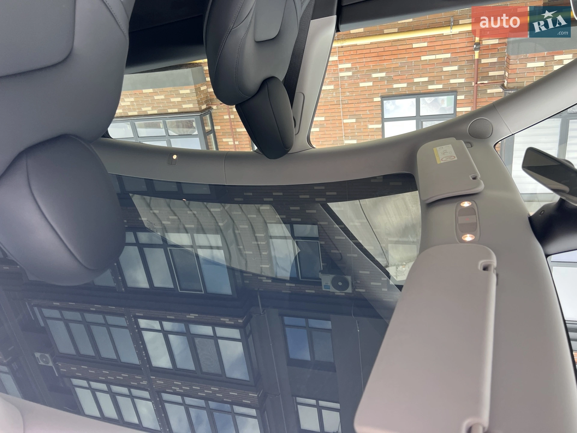 2024 Tesla Model Y - мініатюра 37