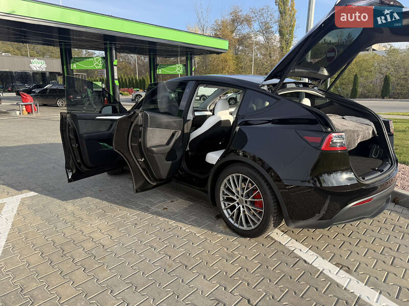 Внедорожник / Кроссовер Tesla Model Y 2023 в Кременчуге