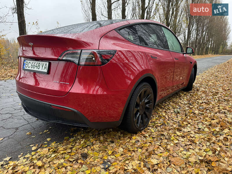Позашляховик / Кросовер Tesla Model Y 2023 в Хмельницькому фото 5 Позашляховик / Кросовер Tesla Model Y 2023 в Хмельницькому
