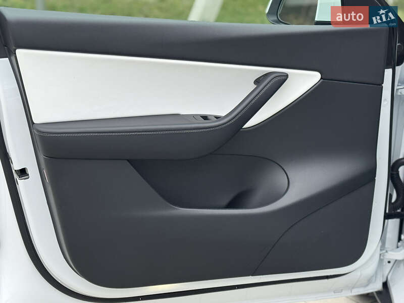 Внедорожник / Кроссовер Tesla Model Y 2022 в Ковеле