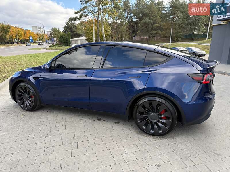 Позашляховик / Кросовер Tesla Model Y 2021 в Львові фото 3 Позашляховик / Кросовер Tesla Model Y 2021 в Львові