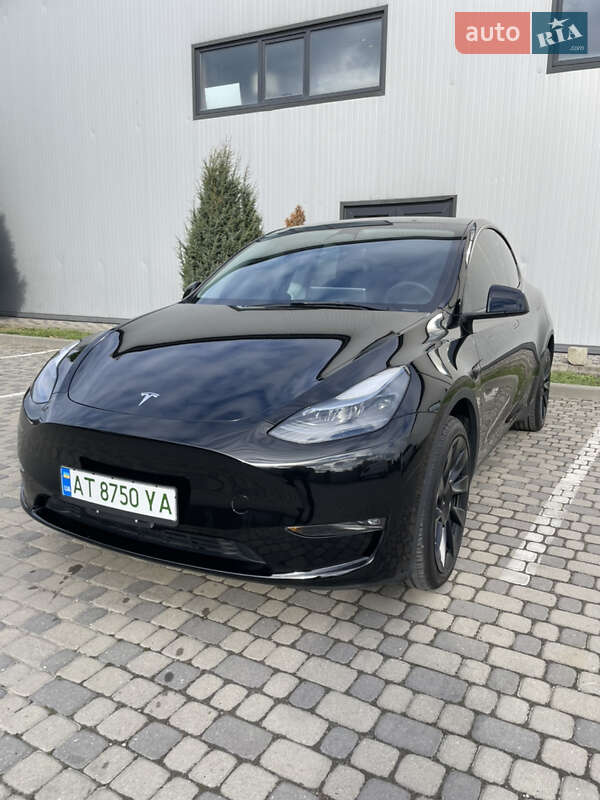 Tesla Model Y 2022