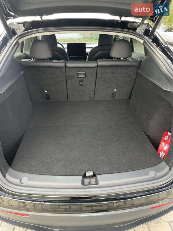 Внедорожник / Кроссовер Tesla Model Y 2022 в Ивано-Франковске фото 27 Внедорожник / Кроссовер Tesla Model Y 2022 в Ивано-Франковске