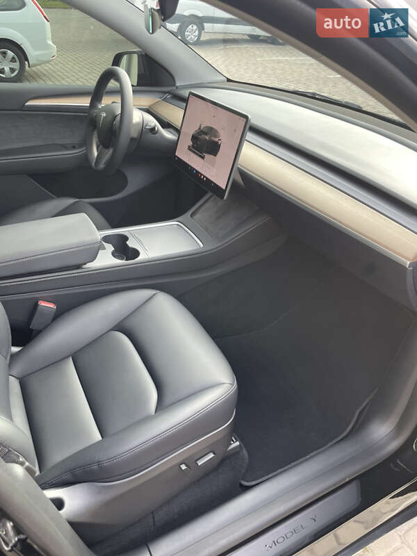 Внедорожник / Кроссовер Tesla Model Y 2022 в Ивано-Франковске фото 35 Внедорожник / Кроссовер Tesla Model Y 2022 в Ивано-Франковске
