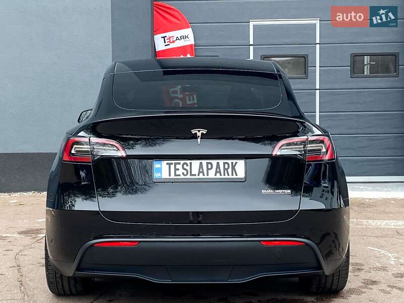 Внедорожник / Кроссовер Tesla Model Y 2021 в Киеве