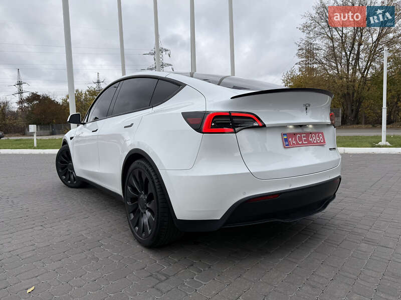 Позашляховик / Кросовер Tesla Model Y 2022 в Дніпрі
