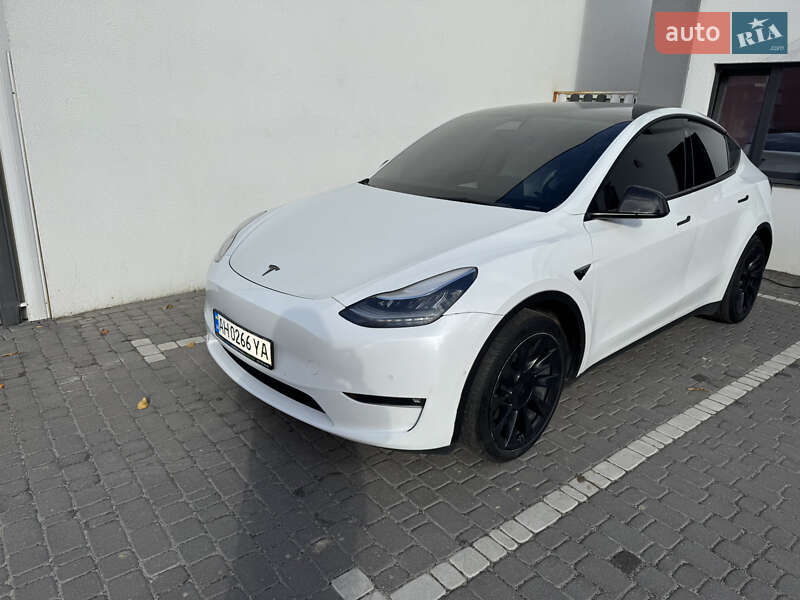 Tesla Model Y 2022 Tesla Model Y 2022
