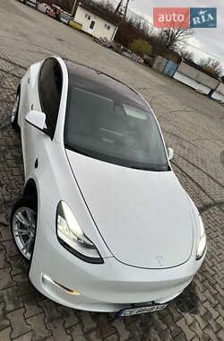 Внедорожник / Кроссовер Tesla Model Y 2020 в Черновцах