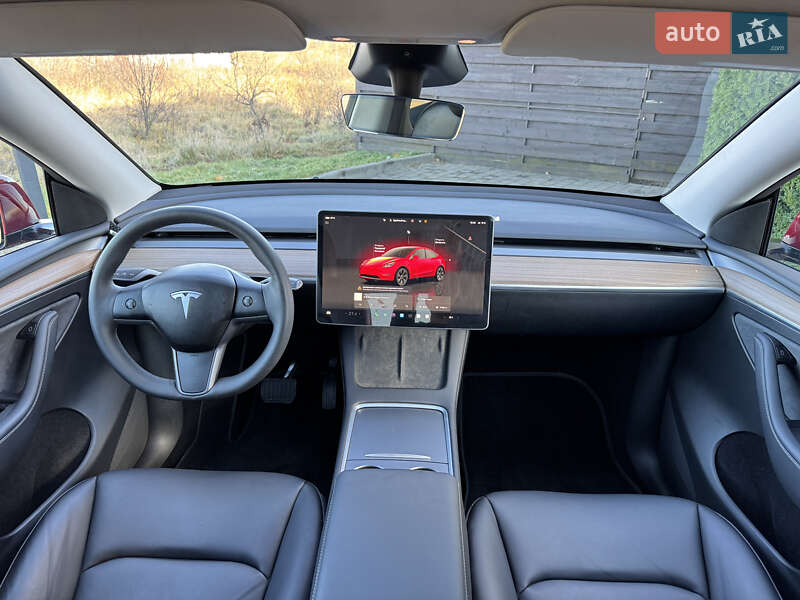 Позашляховик / Кросовер Tesla Model Y 2025 в Стрию