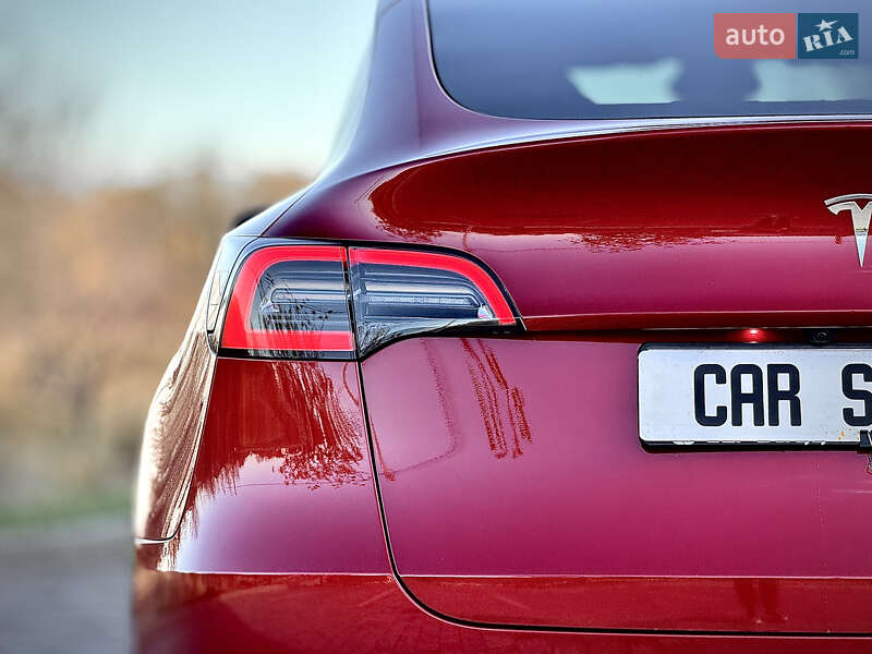 Позашляховик / Кросовер Tesla Model Y 2025 в Стрию