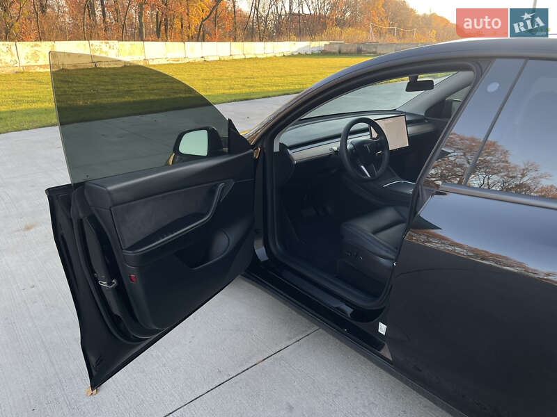 Позашляховик / Кросовер Tesla Model Y 2021 в Луцьку фото 31 Позашляховик / Кросовер Tesla Model Y 2021 в Луцьку
