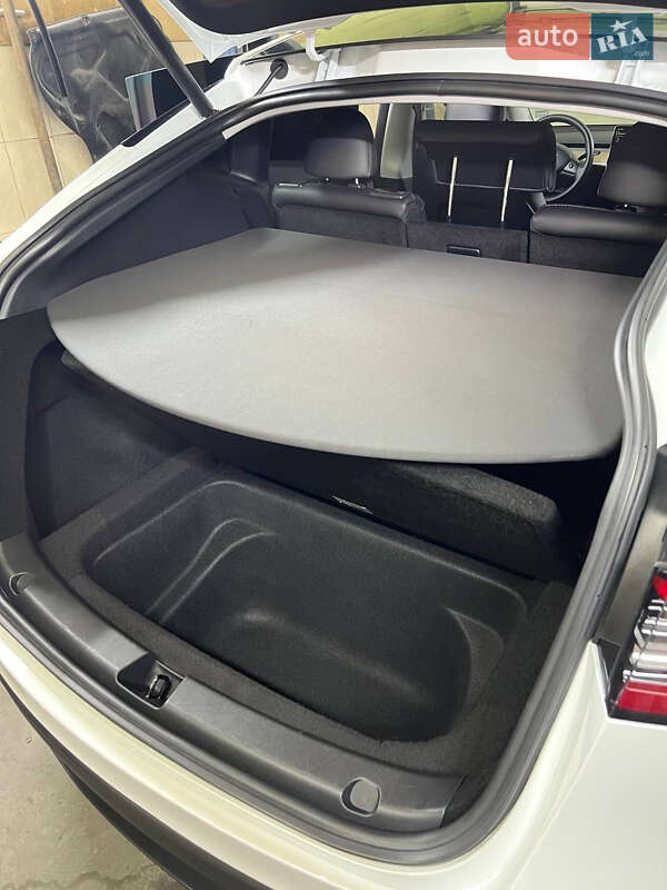 Позашляховик / Кросовер Tesla Model Y 2023 в Борисполі