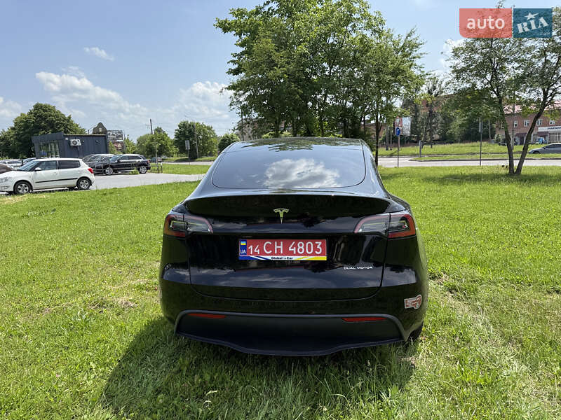 Позашляховик / Кросовер Tesla Model Y 2024 в Львові фото 10 Позашляховик / Кросовер Tesla Model Y 2024 в Львові