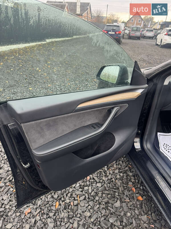 Позашляховик / Кросовер Tesla Model Y 2022 в Луцьку