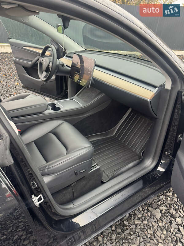 Позашляховик / Кросовер Tesla Model Y 2022 в Луцьку