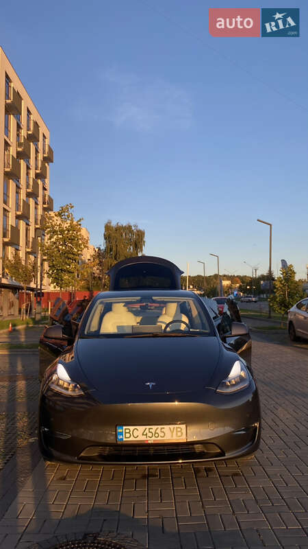 Внедорожник / Кроссовер Tesla Model Y 2021 в Золочеве фото 12 Внедорожник / Кроссовер Tesla Model Y 2021 в Золочеве