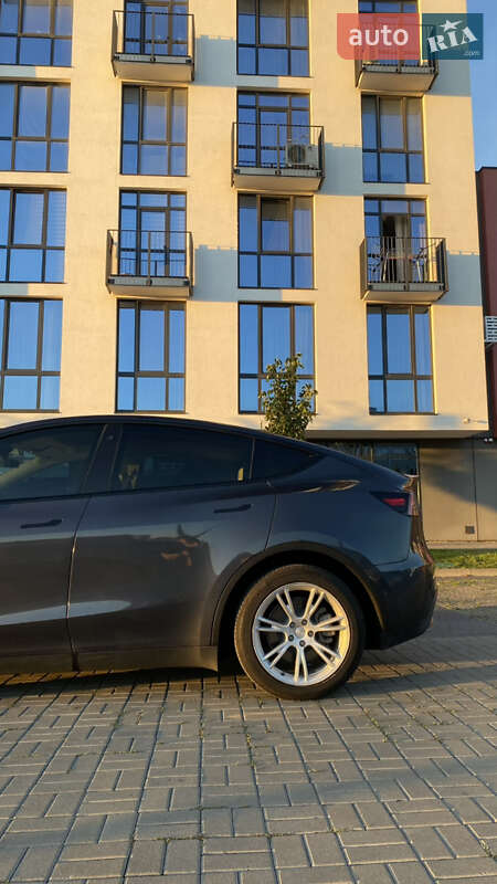 Внедорожник / Кроссовер Tesla Model Y 2021 в Золочеве фото 16 Внедорожник / Кроссовер Tesla Model Y 2021 в Золочеве