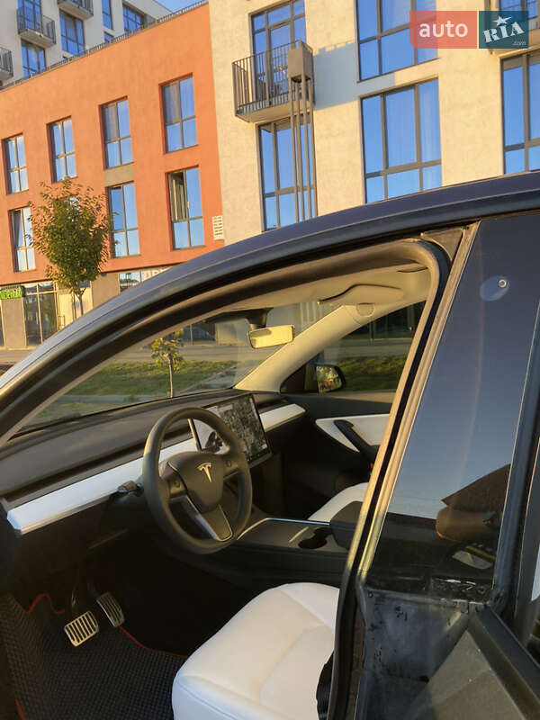 Внедорожник / Кроссовер Tesla Model Y 2021 в Золочеве фото 25 Внедорожник / Кроссовер Tesla Model Y 2021 в Золочеве
