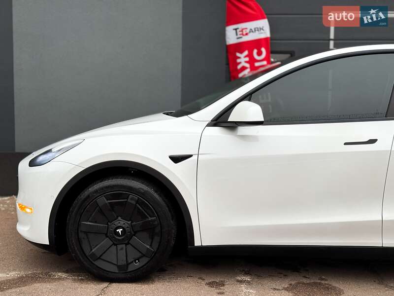 Позашляховик / Кросовер Tesla Model Y 2022 в Києві фото 5 Позашляховик / Кросовер Tesla Model Y 2022 в Києві