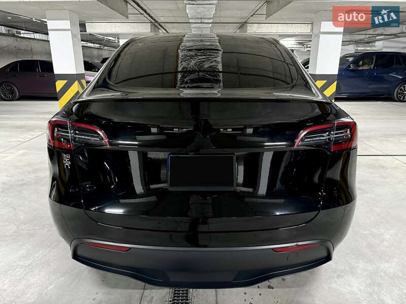 Позашляховик / Кросовер Tesla Model Y 2023 в Дніпрі