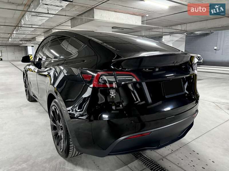 Позашляховик / Кросовер Tesla Model Y 2023 в Дніпрі