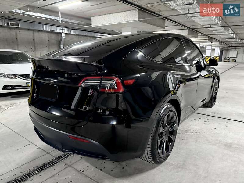 Позашляховик / Кросовер Tesla Model Y 2023 в Дніпрі