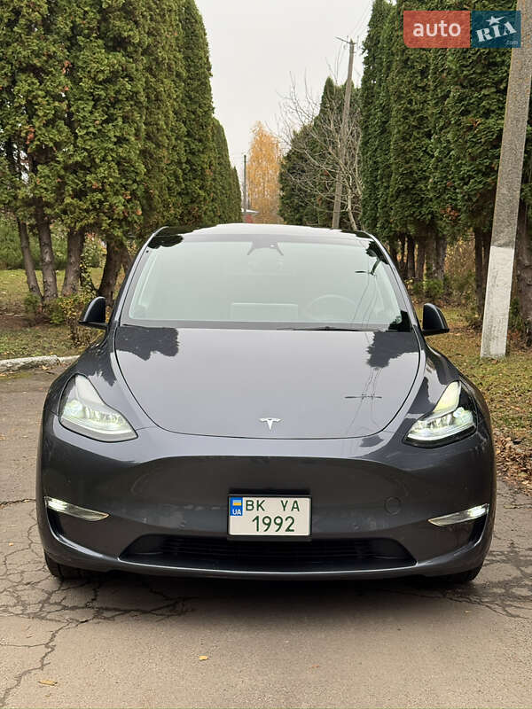 Tesla Model Y 2022 Tesla Model Y 2022